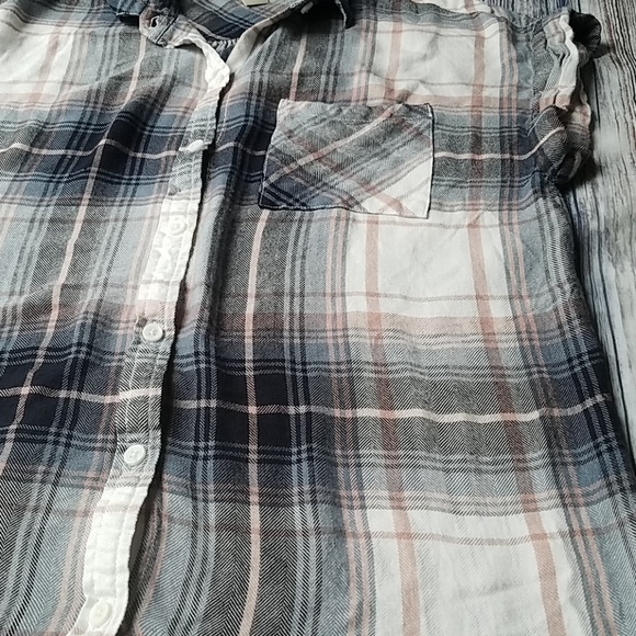 Allison Joy Plaid Top - Picture 6 of 8